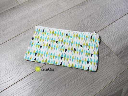 Trousse triangles bleu vert gris