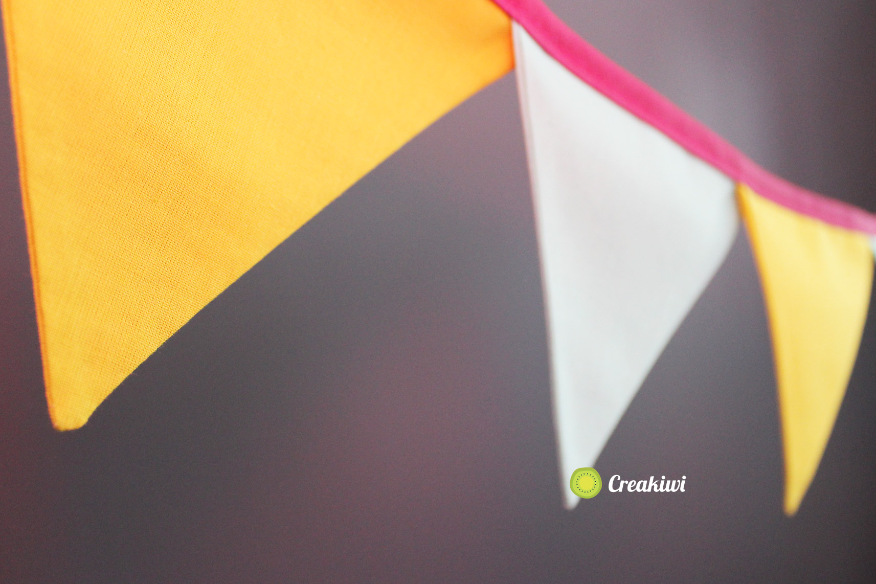 Guirlande fanions, guirlande guinguette et décorative, créatrice couture