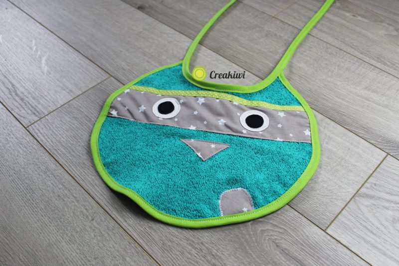 Bavoir Chachou gourmand bleu