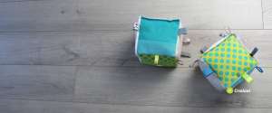 Créations couture pour petits & grands : zéro déchet, bee wraps, essuies-touts lavables, cadeaux de naissance, bavoirs, sorties de bain, décoration ... Creakiwi