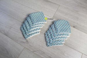 Lot de 10 lingettes démaquillantes en bleu 10x10cm
