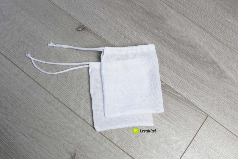 Lot de 2 sachets de thé lavables en tissu blanc