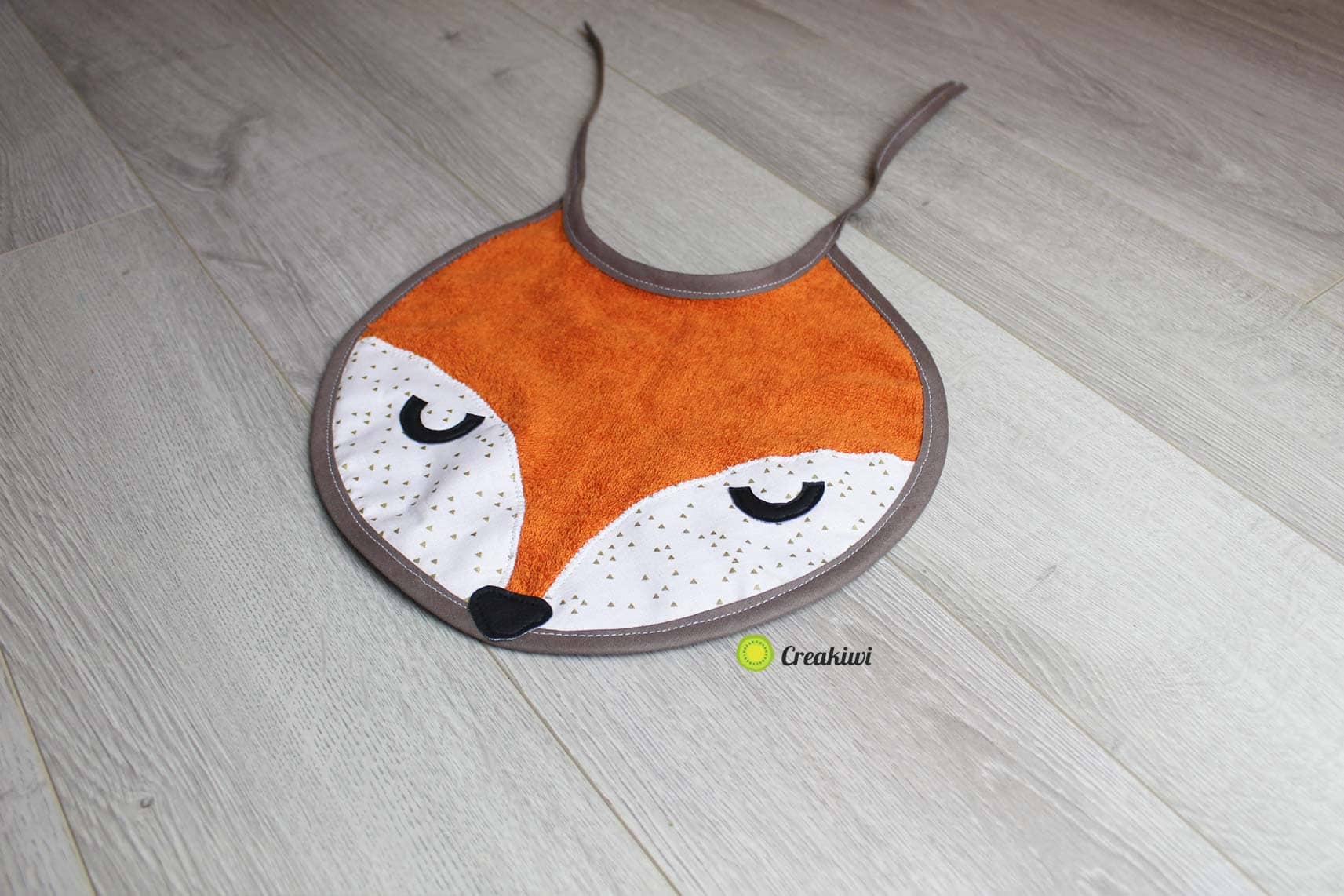 Bavoir Renard roux Julian doré