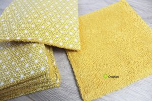 Minis serviettes de table dans les tons jaune moutarde